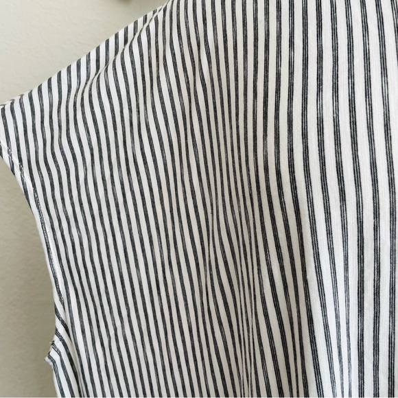 Max Studio Tie-Front Short Sleeve Top/Tunic - Picture 5 of 13